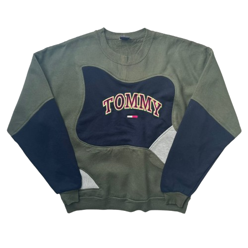 TOMMY HILFIGER REWORKED SWEATER (L)