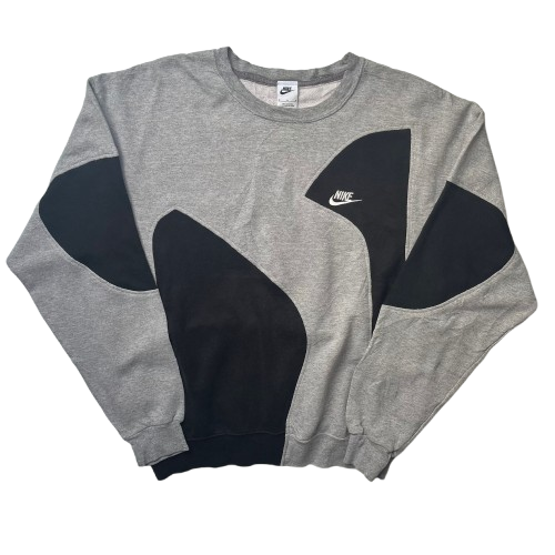 NIKE REWORKED SWEATER (XL)
