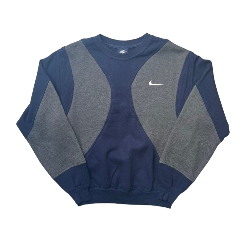 NIKE REWORKED SWEATER (M)