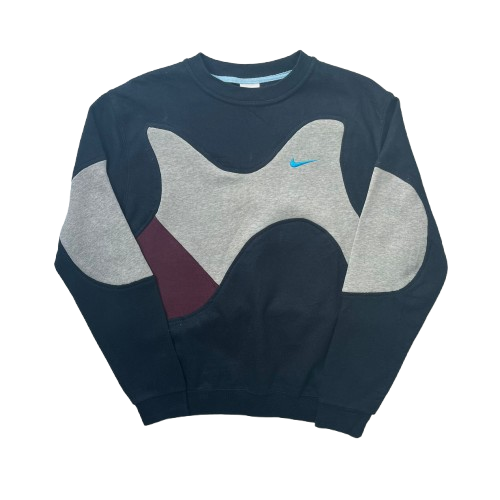 NIKE REWORKED SWEATER (M)