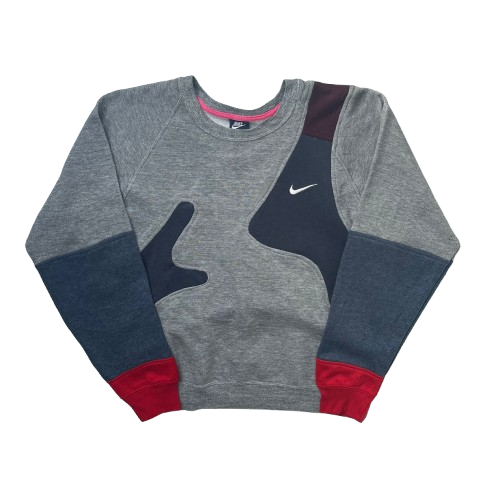 NIKE REWORKED SWEATER (M)