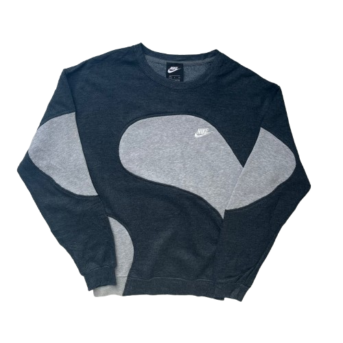 NIKE REWORKED SWEATER (S)