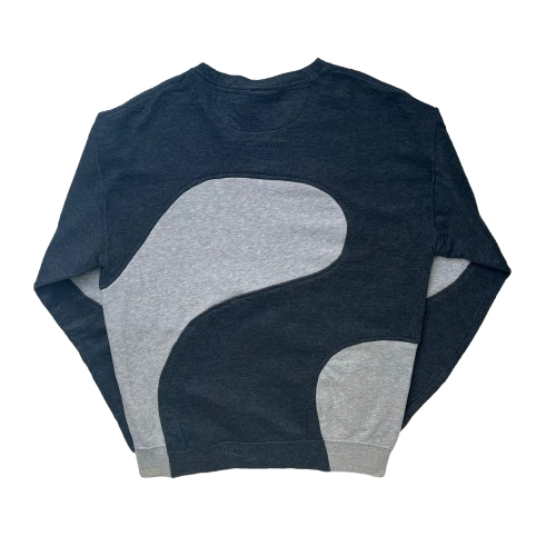 NIKE REWORKED SWEATER (S)