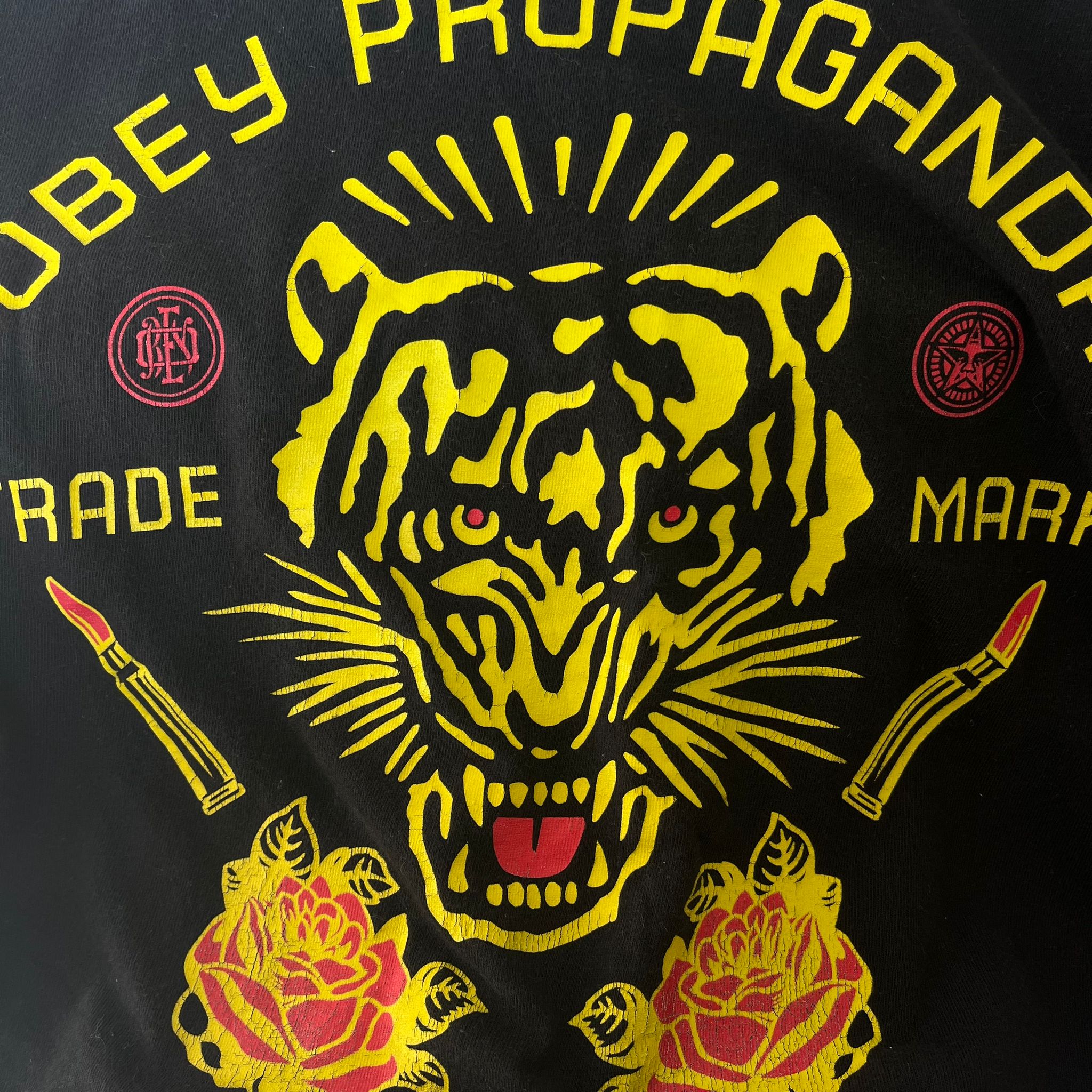 OBEY KISS ME DEADLY TIGER TEE (XL)