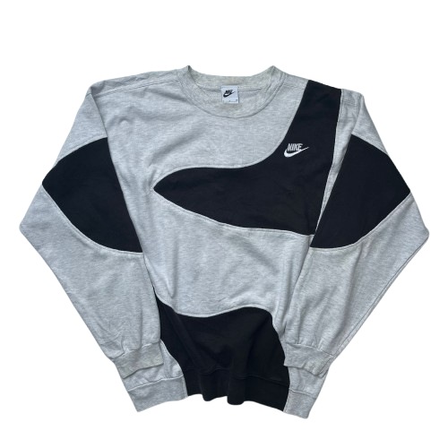 NIKE REWORKED SWEATER (XL)
