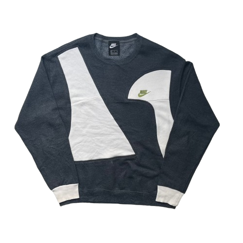 NIKE REWORKED SWEATER (M)