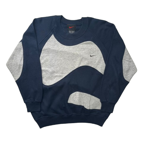 NIKE REWORKED SWEATER (L)