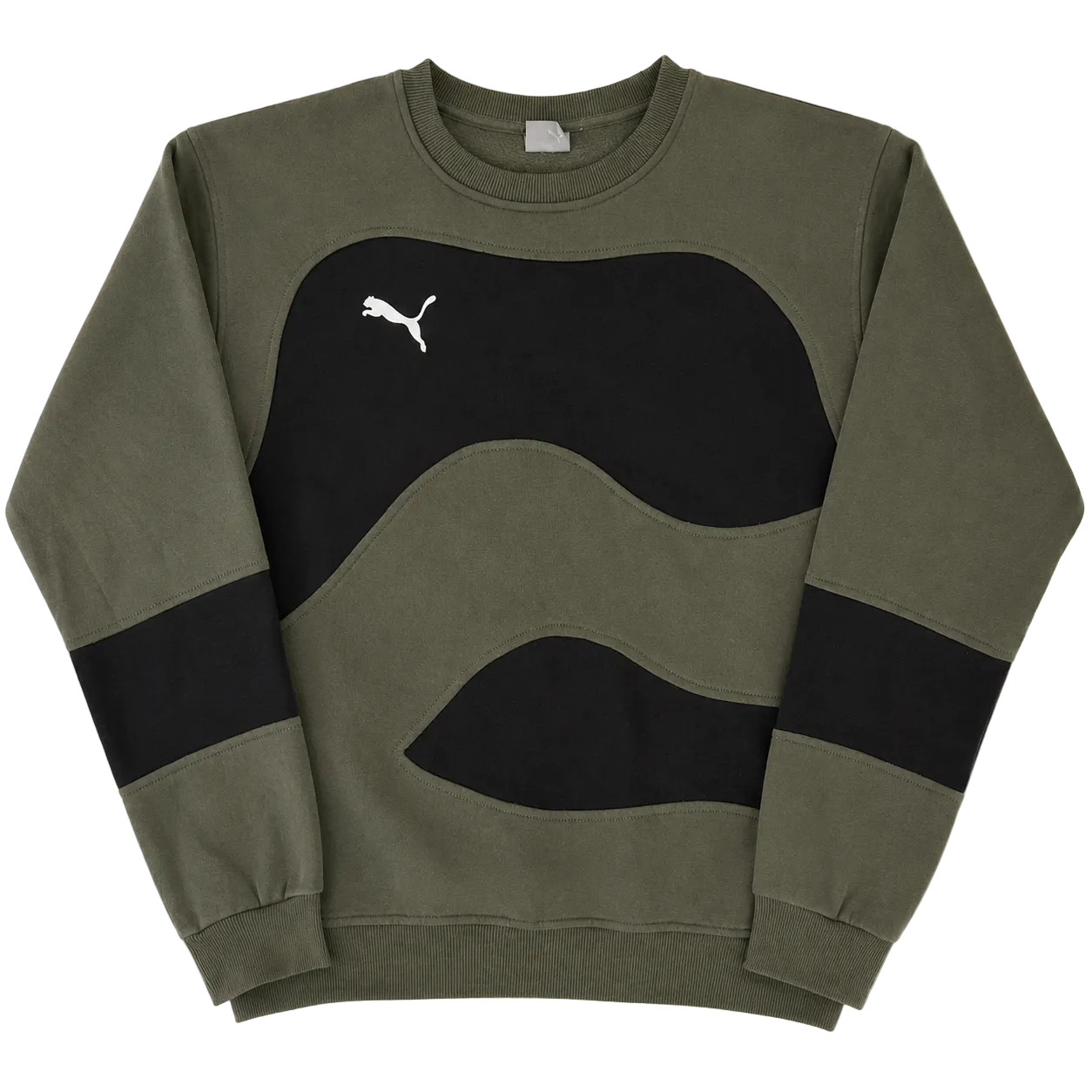 PUMA REWORKED SWEATER (L)