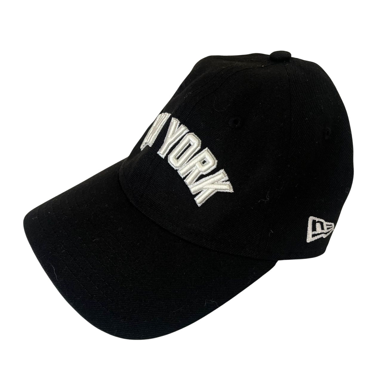 NEW YORK EMRBOIDERED NEW ERA CAP