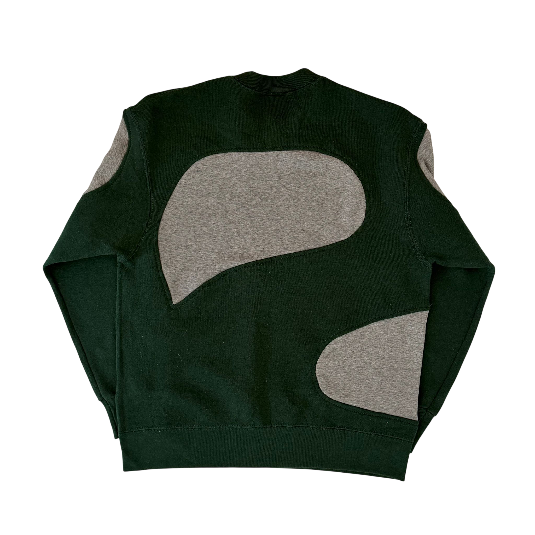 PUMA REWORKED SWEATER (M)