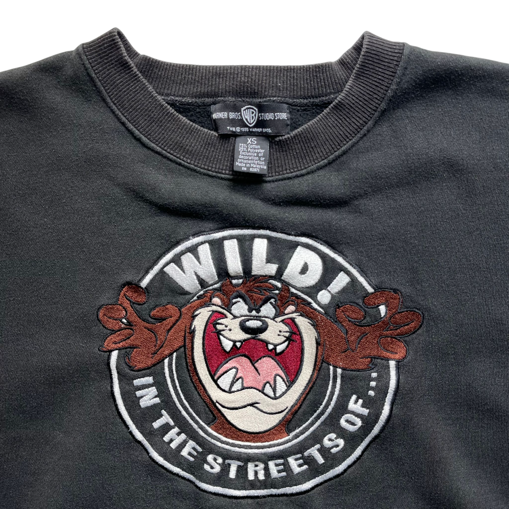 TASMANIAN DEVIL CHICAGO EMBROIDERED SWEATER (M)