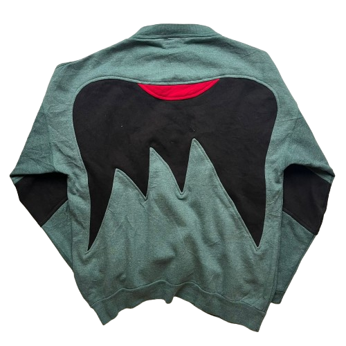 TOMMY HILFIGER REWORKED SWEATER (L)